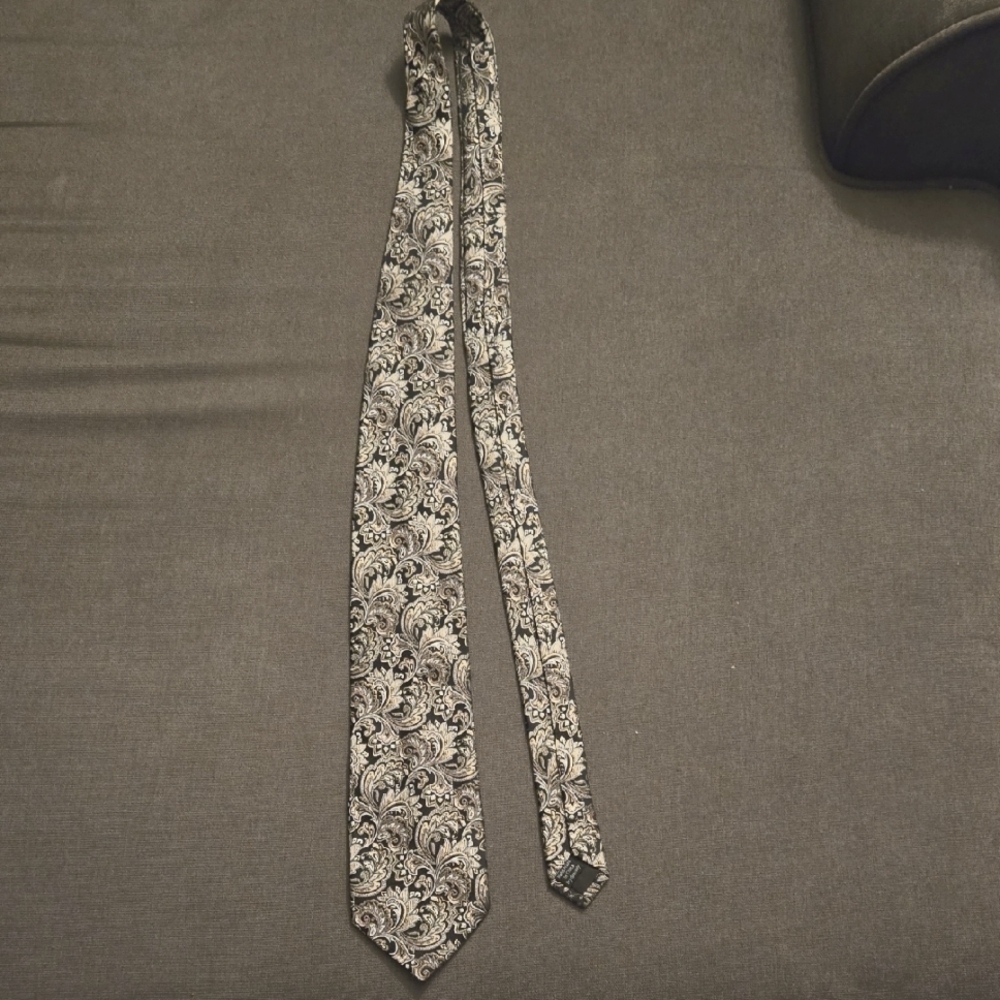 Black And Beige 100% Silk Tie